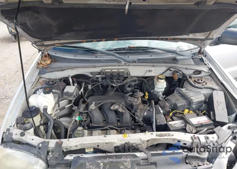 2005 Ford Escape Xlt из США, поврежденный, VIN 1FMYU93165KA09809